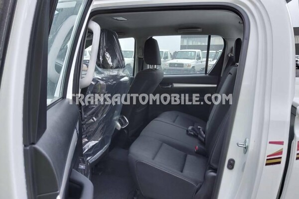 Toyota hilux / revo pick-up double cabin luxe 2.4l turbo diesel automatique blanco perla